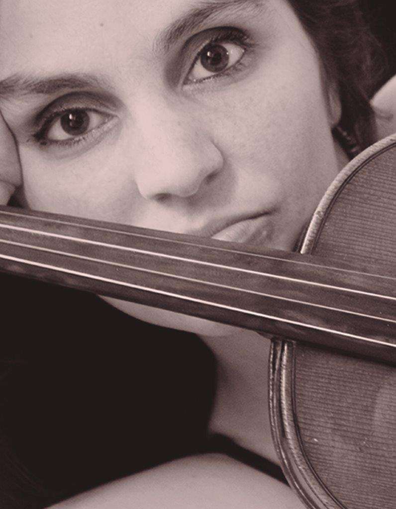 Anne Victorino d' Almeida (1978)